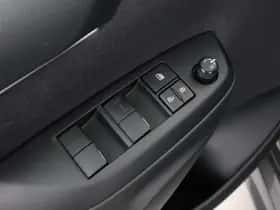 Toyota Yaris (2023) thumbnail 16