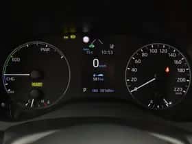 Toyota Yaris (2023) thumbnail 3