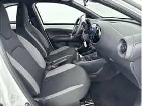 Toyota Aygo X (2025) thumbnail 23