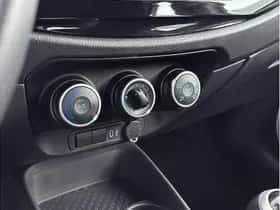 Toyota Aygo X (2025) thumbnail 8