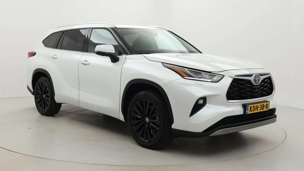 Toyota Highlander (2024) — foto 1