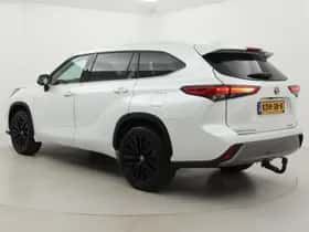 Toyota Highlander (2024) thumbnail 4