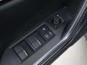 Toyota RAV4 (2025) thumbnail 25