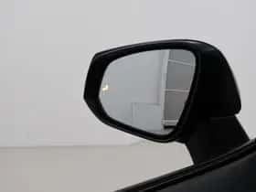 Toyota RAV4 (2025) thumbnail 6