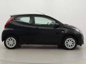Toyota Aygo (2021) thumbnail 15