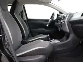 Toyota Aygo (2021) thumbnail 25