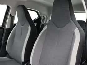 Toyota Aygo (2021) thumbnail 9