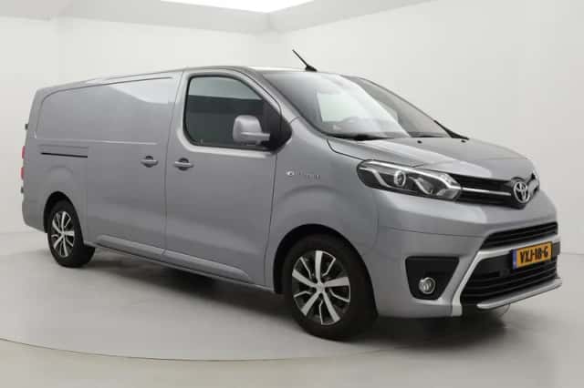 Toyota Proace (2023) thumbnail 1
