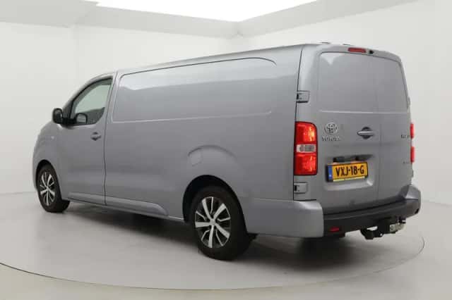 Toyota Proace (2023) thumbnail 4