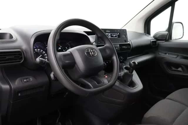 Toyota Proace (2020) thumbnail 2