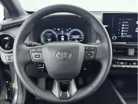 Toyota C-HR (2025) thumbnail 17