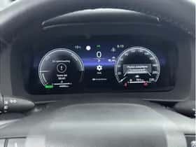 Toyota C-HR (2025) thumbnail 3