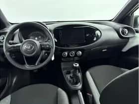 Toyota Aygo X (2024) thumbnail 2