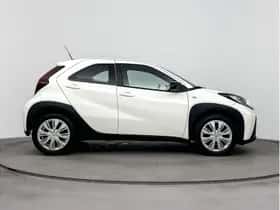 Toyota Aygo X (2024) thumbnail 9