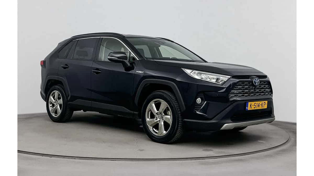 Toyota RAV4 (2021) — foto 1