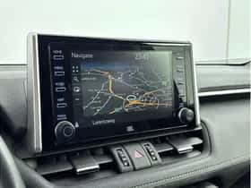 Toyota RAV4 (2021) thumbnail 17
