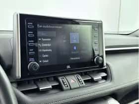 Toyota RAV4 (2021) thumbnail 20