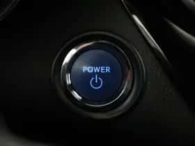 Toyota C-HR (2018) thumbnail 30