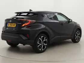 Toyota C-HR (2018) thumbnail 37