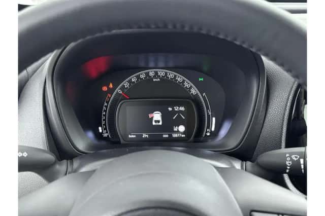 Toyota Aygo X (2024) thumbnail 3