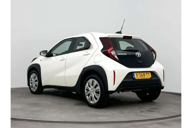 Toyota Aygo X (2024) thumbnail 4
