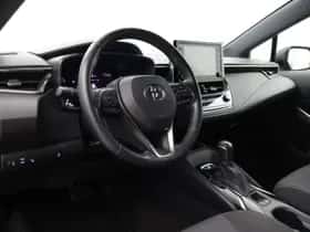 Toyota Corolla (2019) thumbnail 2