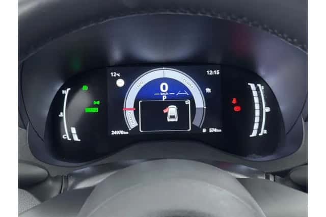 Toyota Yaris Cross (2025) thumbnail 3