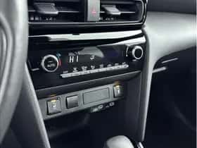 Toyota Yaris Cross (2025) thumbnail 6