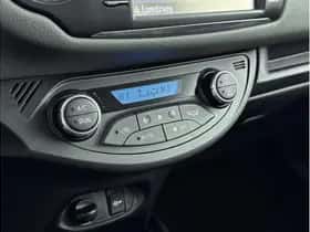 Toyota Yaris (2017) thumbnail 20