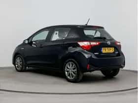 Toyota Yaris (2017) thumbnail 4