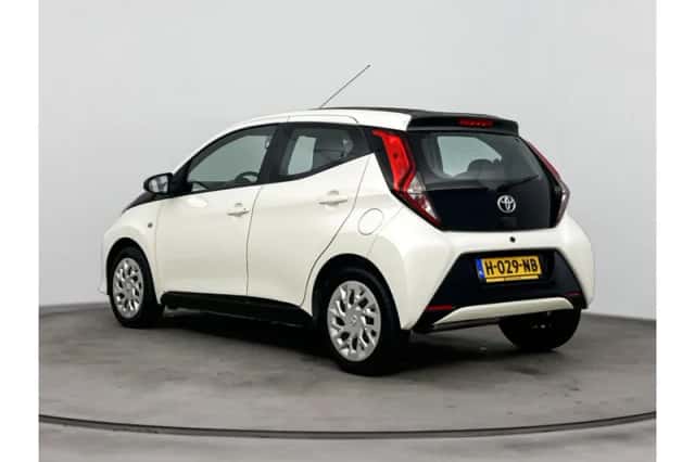 Toyota Aygo (2020) thumbnail 4