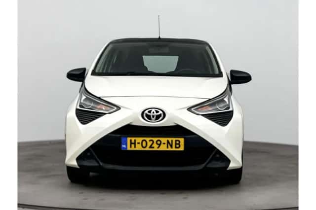 Toyota Aygo (2020) thumbnail 6
