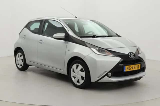 Toyota Aygo (2017) thumbnail 1