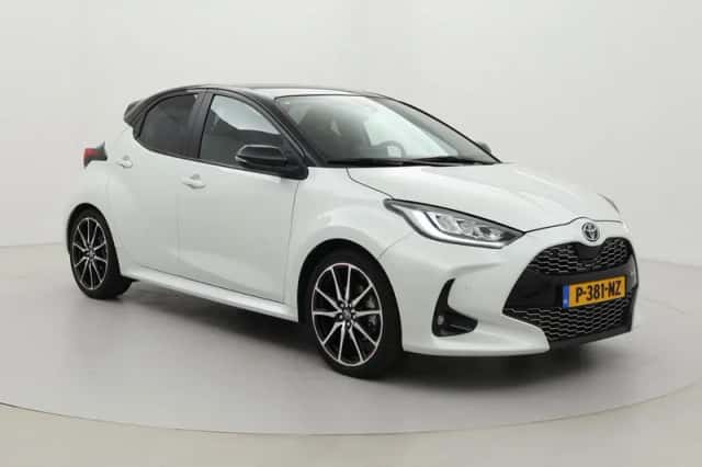 Toyota Yaris (2022) thumbnail 1