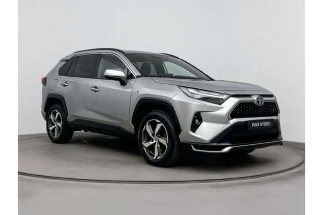 Toyota RAV4 (2022) thumbnail 1