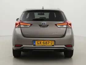 Toyota Auris (2015) thumbnail 16