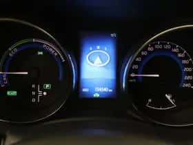 Toyota Auris (2015) thumbnail 3