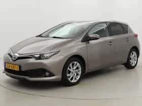 Toyota Auris (2015) thumbnail 31