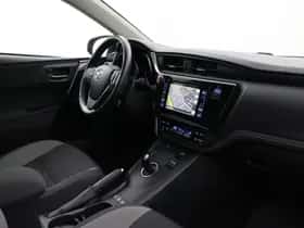 Toyota Auris (2015) thumbnail 34
