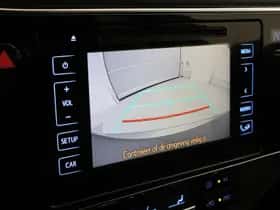 Toyota Auris (2015) thumbnail 6