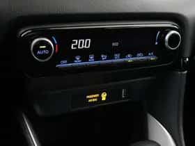 Toyota Yaris (2020) thumbnail 11