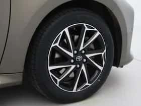 Toyota Yaris (2020) thumbnail 15