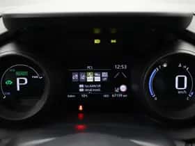 Toyota Yaris (2020) thumbnail 3