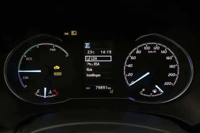 Toyota Yaris (2018) thumbnail 3