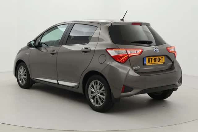 Toyota Yaris (2018) thumbnail 4