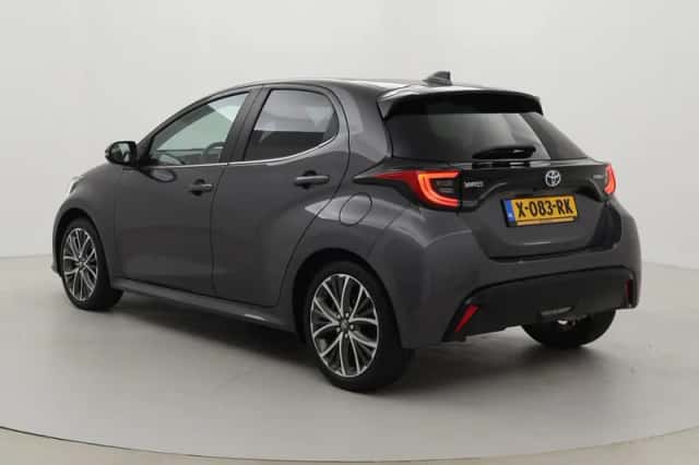 Toyota Yaris (2023) thumbnail 4