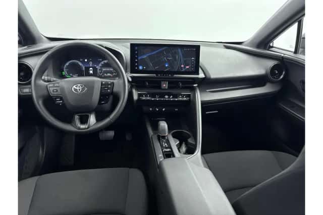 Toyota C-HR (2025) thumbnail 2