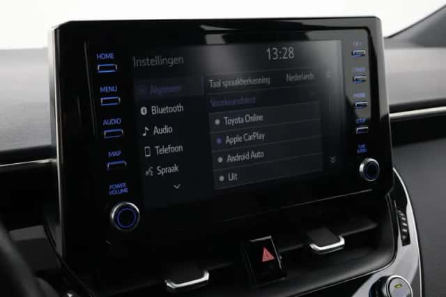 Toyota Corolla (2021) thumbnail 6
