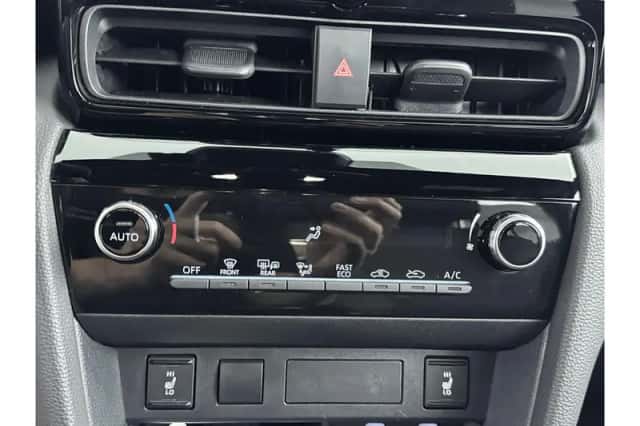 Toyota Yaris Cross (2025) thumbnail 6