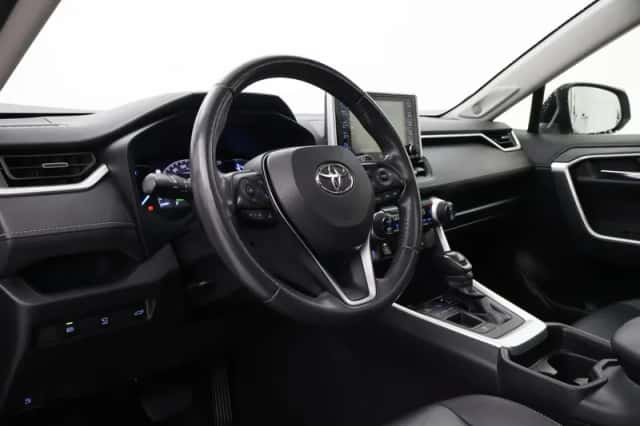 Toyota RAV4 (2019) thumbnail 2